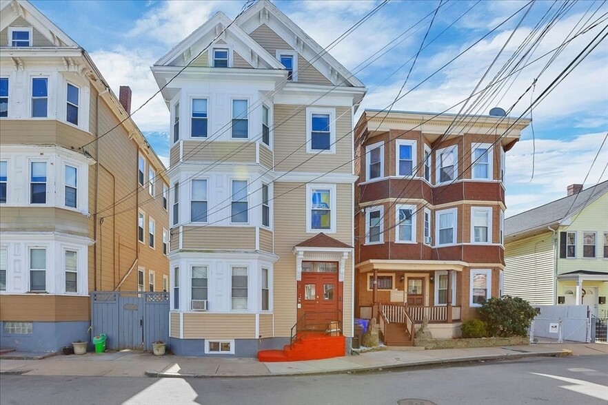 Primary Photo - 12 Bynner St