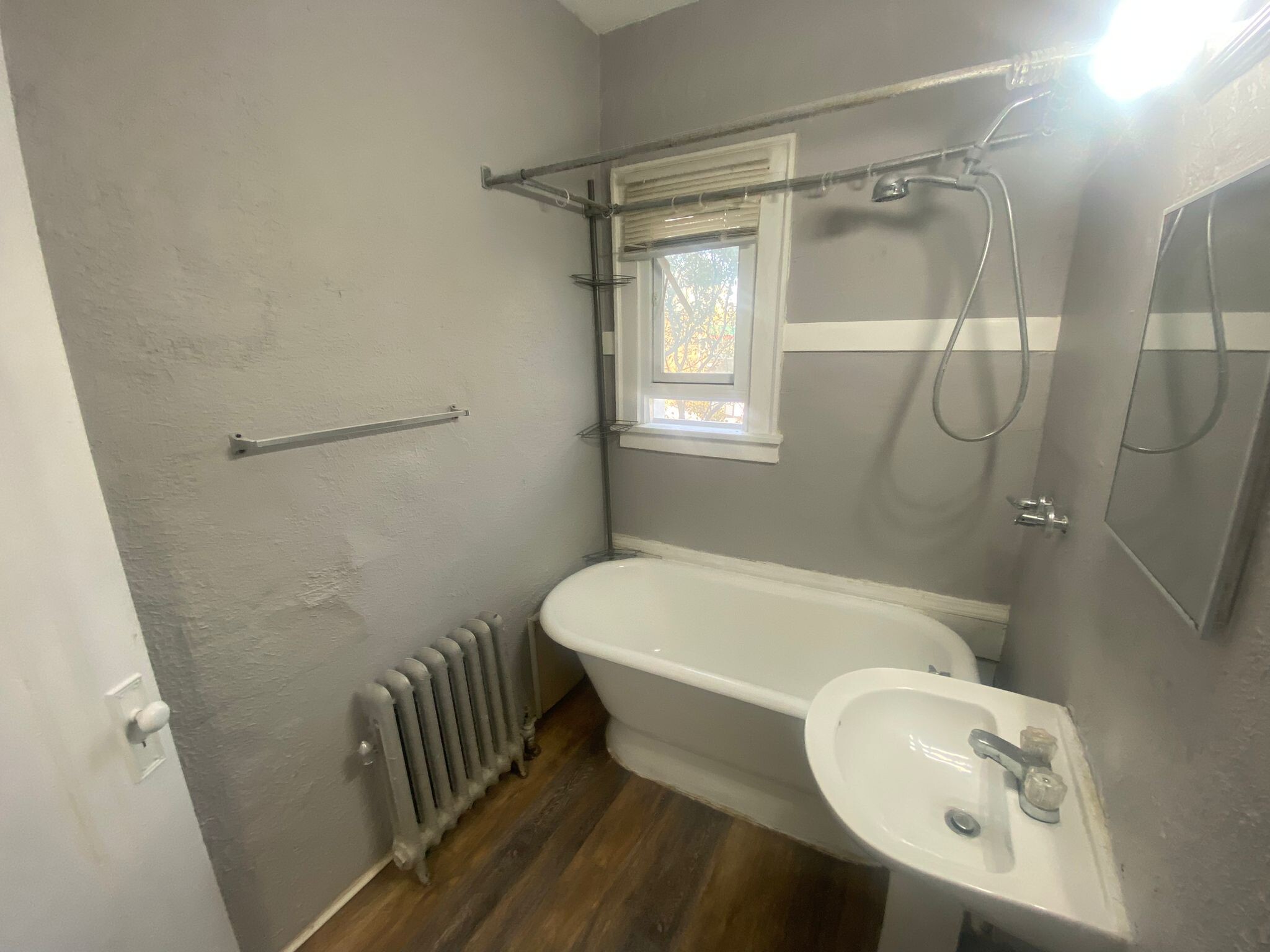 Building Photo - 392 E 147th St