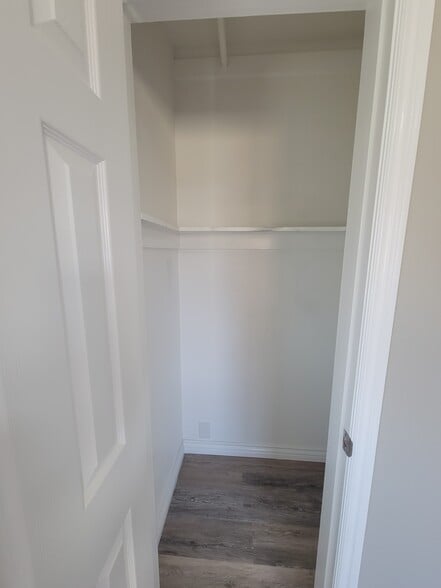 Building Photo - 3067 Harrington Ave