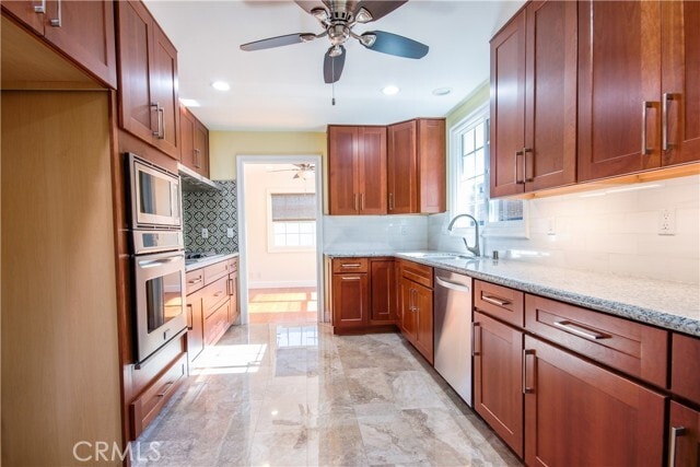 Building Photo - 150 Orangewood Ln