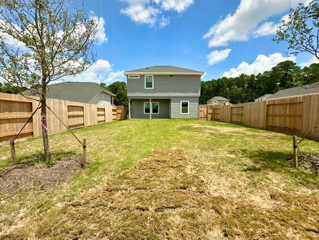 Building Photo - 12176 Ridge Top Dr