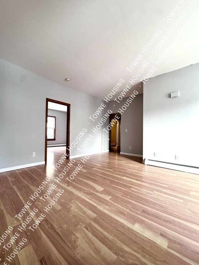 Building Photo - 336 East St