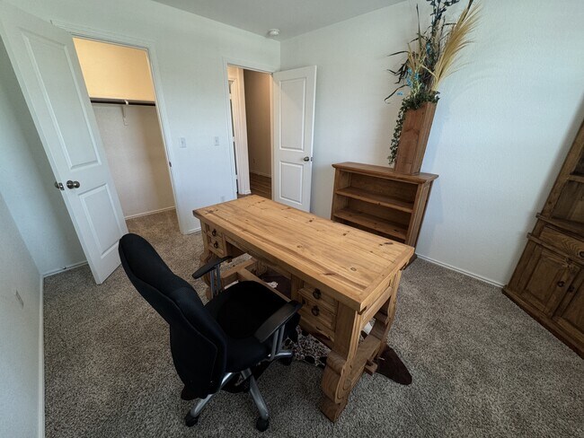 Building Photo - 237 Escondido Cir