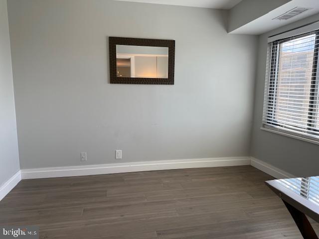 Building Photo - 205 Yoakum Pkwy