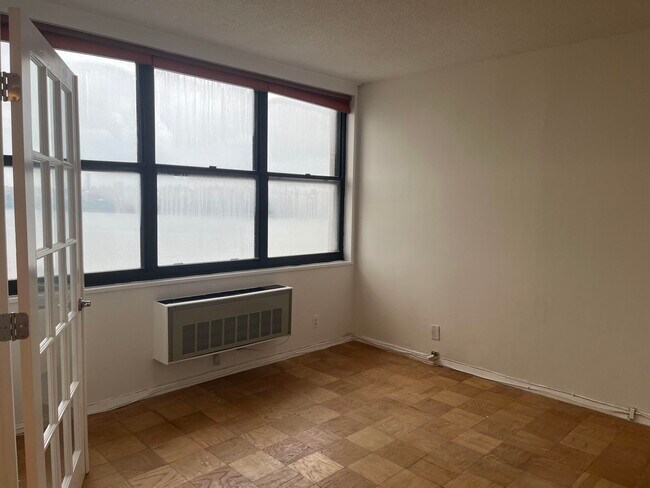 Building Photo - 7004 BLVD E