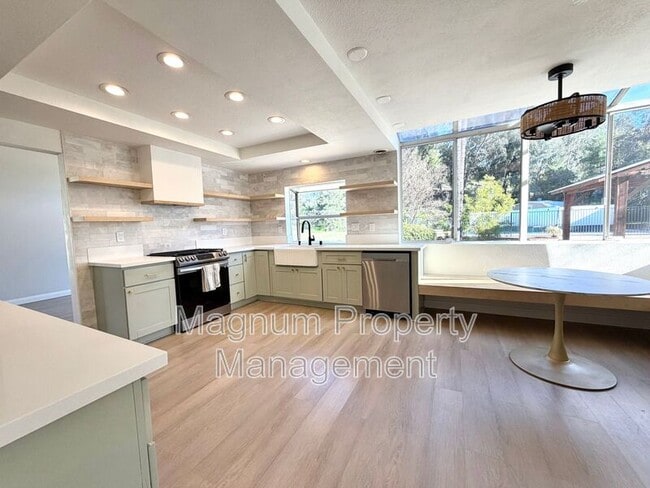 Building Photo - 30219 Corte Cantera