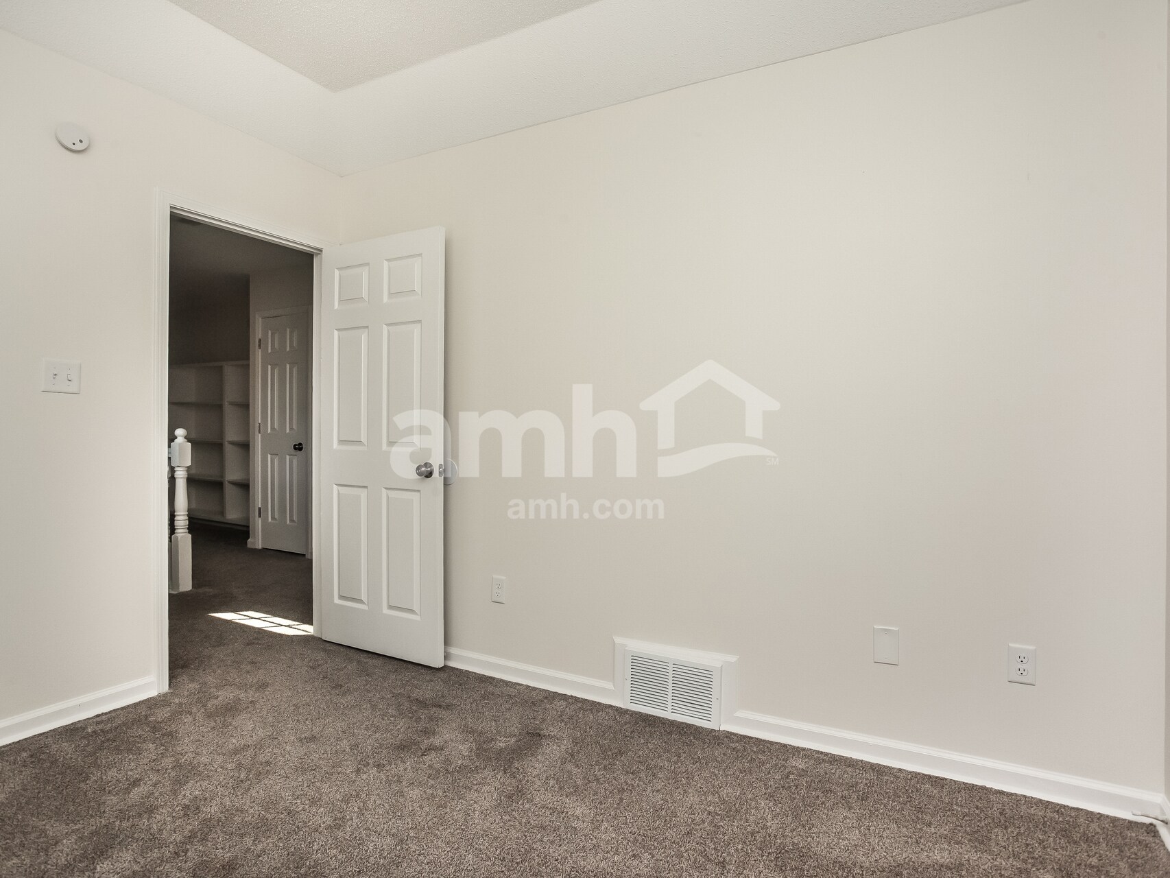 Building Photo - 771 Fairway Trail