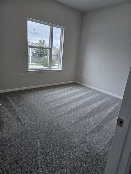 Master bed - 9612 Whisper Willow Blvd