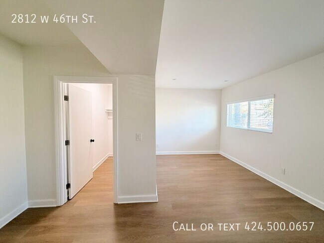 Building Photo - 2812 W 46th St