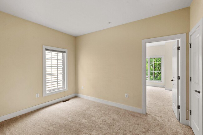 Building Photo - 9625 Milestone Way