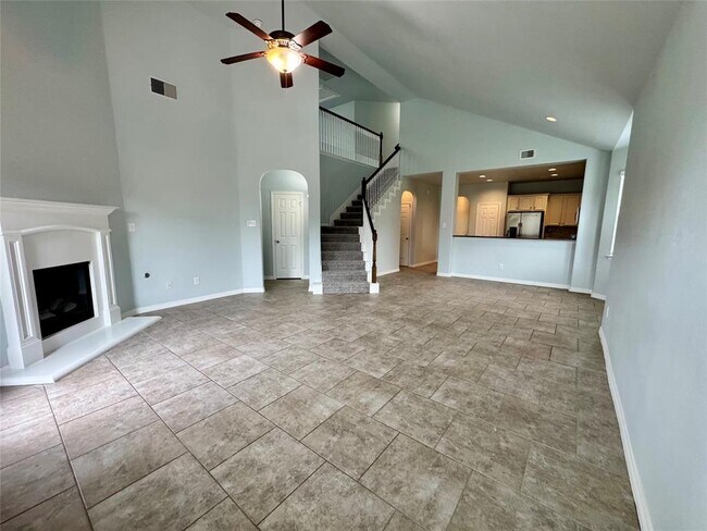 Building Photo - 13102 Southern Way Ln