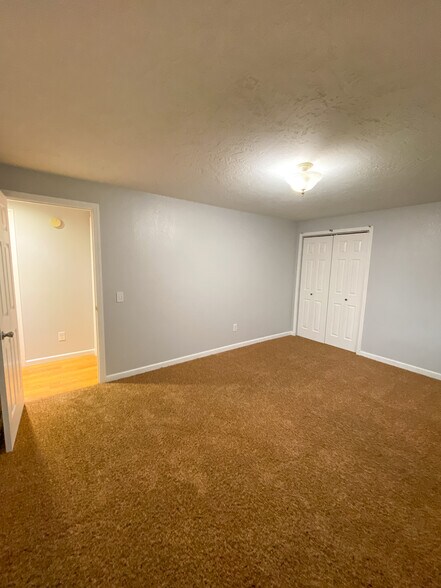 Building Photo - 925 Manzanal St NE