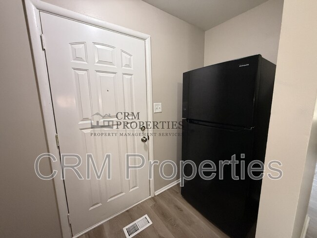 Building Photo - 3156 Dequincy St