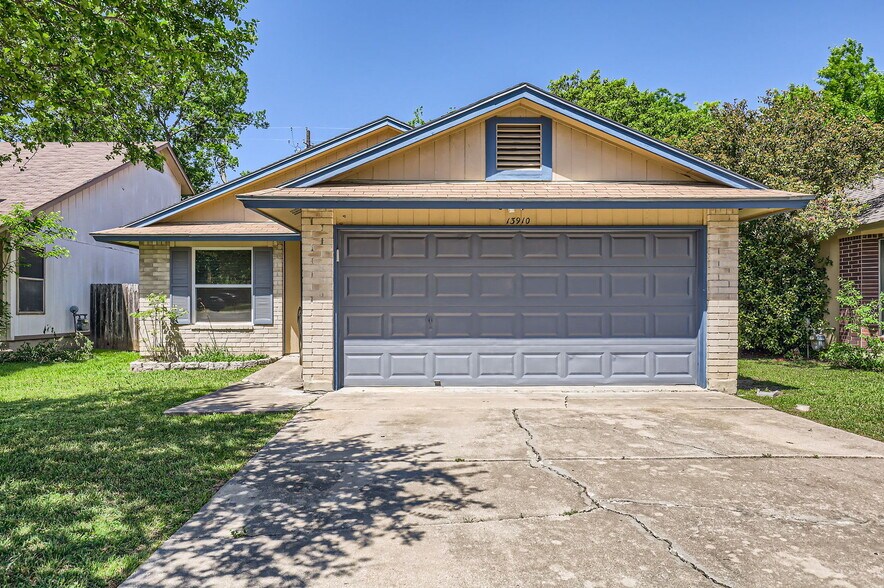 Building Photo - 13910 Merseyside Dr