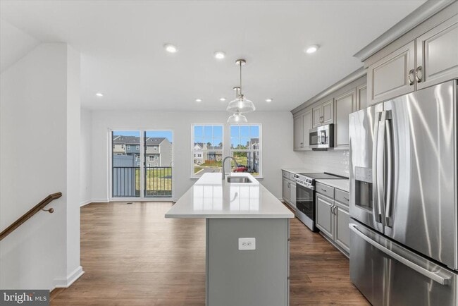 Building Photo - 505 Fontana Cir