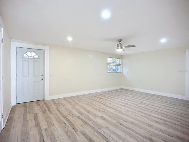 Building Photo - 4513 W Gray St