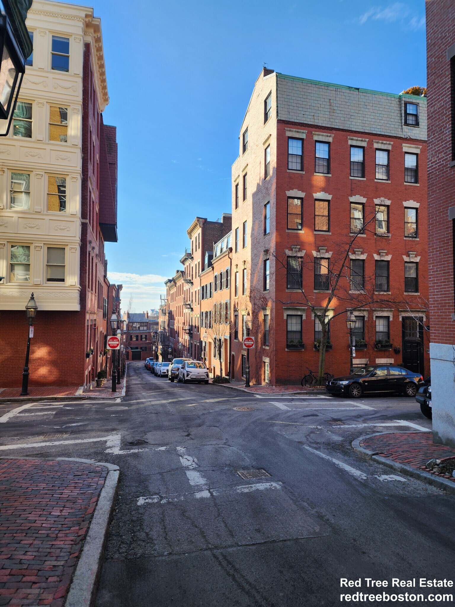 Building Photo - 108 Myrtle St