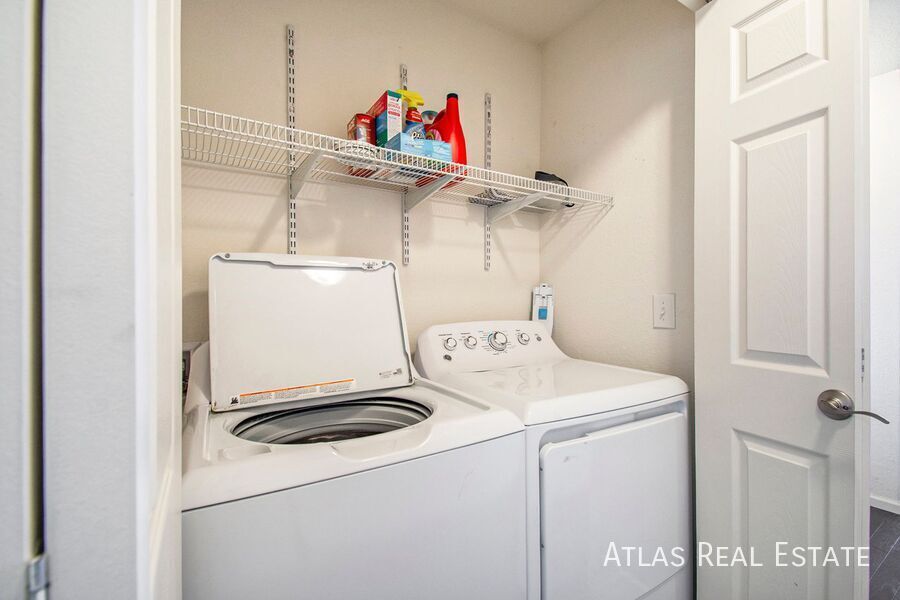 Building Photo - 15165 E 16th Pl