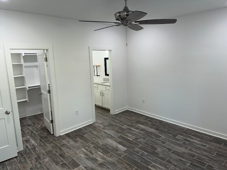 Building Photo - 118 Union Rd