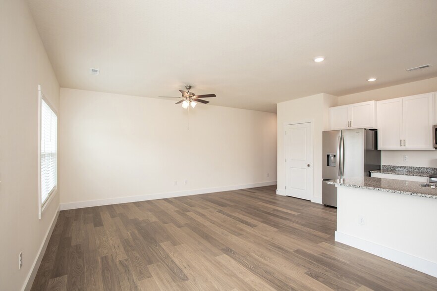 Building Photo - 2526 Legg Ln