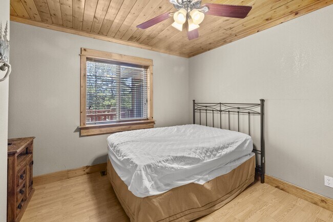Building Photo - 307 Heath Dr