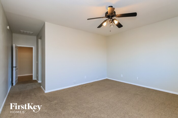 Building Photo - 32874 N Pebble Creek Dr