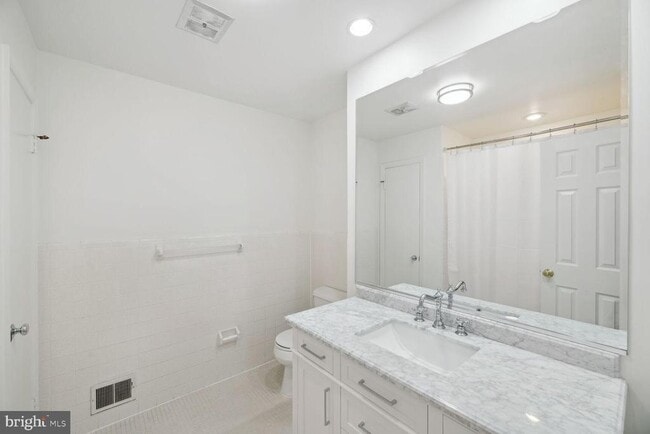 Building Photo - 6313 Stoneham Ln