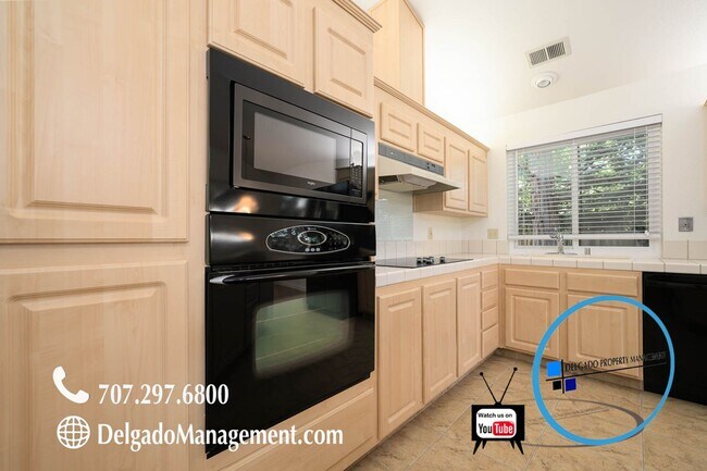 Building Photo - Benicia Hills 3 Bedroom Home