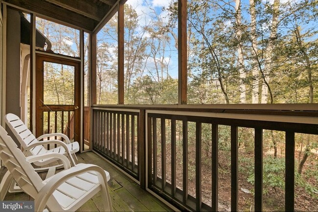 Building Photo - 1204 Back Creek Loop
