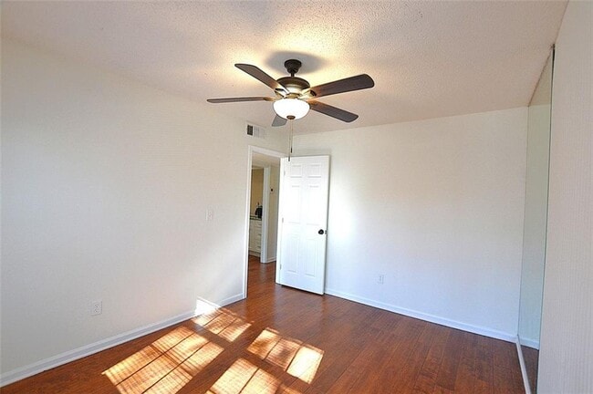 Building Photo - 2085 Sand Wedge Cir