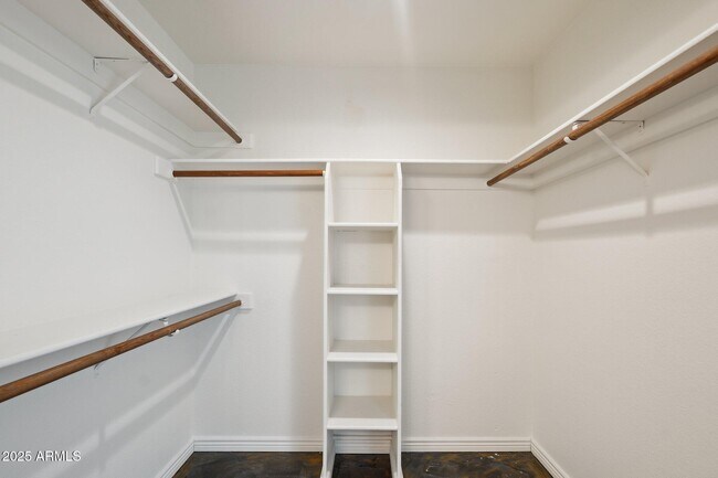 Building Photo - 205 N 74th St