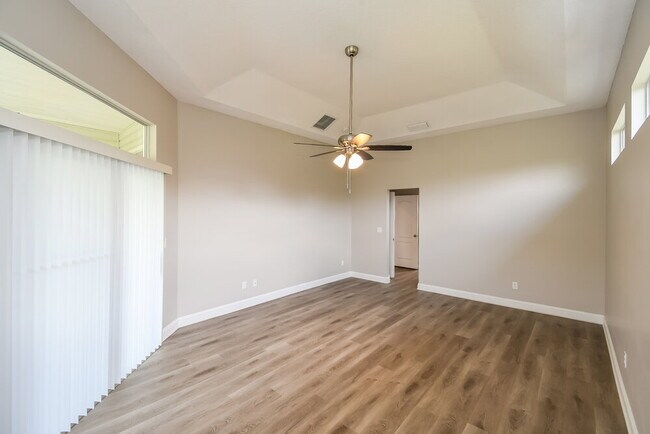 Building Photo - 672 Mandy Oaks Dr