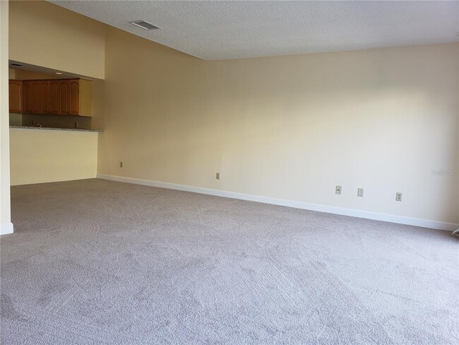 Building Photo - 2961 W Knights Ave