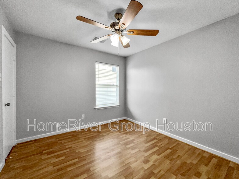 Building Photo - 904 Wilaby Ln