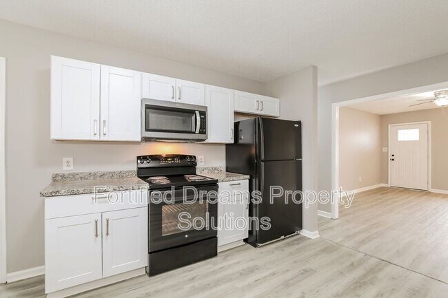 Building Photo - 2208 Gable Way