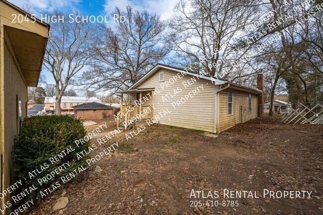 Building Photo - 2045 High School Rd