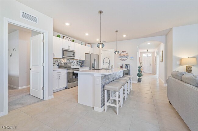 Building Photo - 8908 Cascade Price Cir
