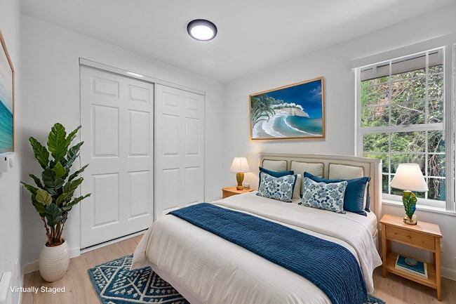 Building Photo - ** MOVE IN SPECIAL ** $500 OFF FIRST MONTH...