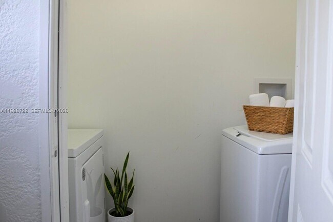 Building Photo - 300 SW 8th St