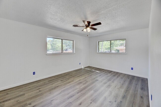 Building Photo - 2309 Terrell Rd
