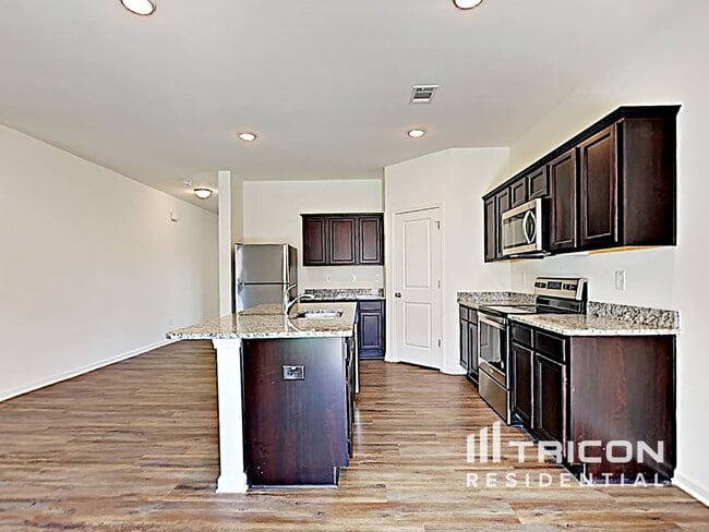 Building Photo - 1017 Hudson Ct