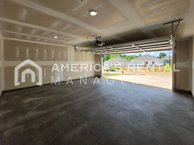 Building Photo - New Construction Home for Rent!