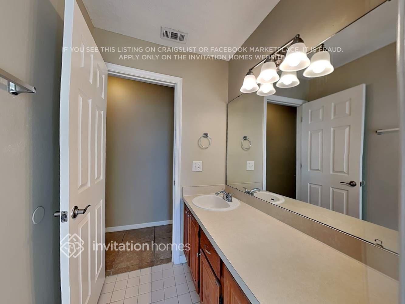 Building Photo - 2605 Tilton Ct