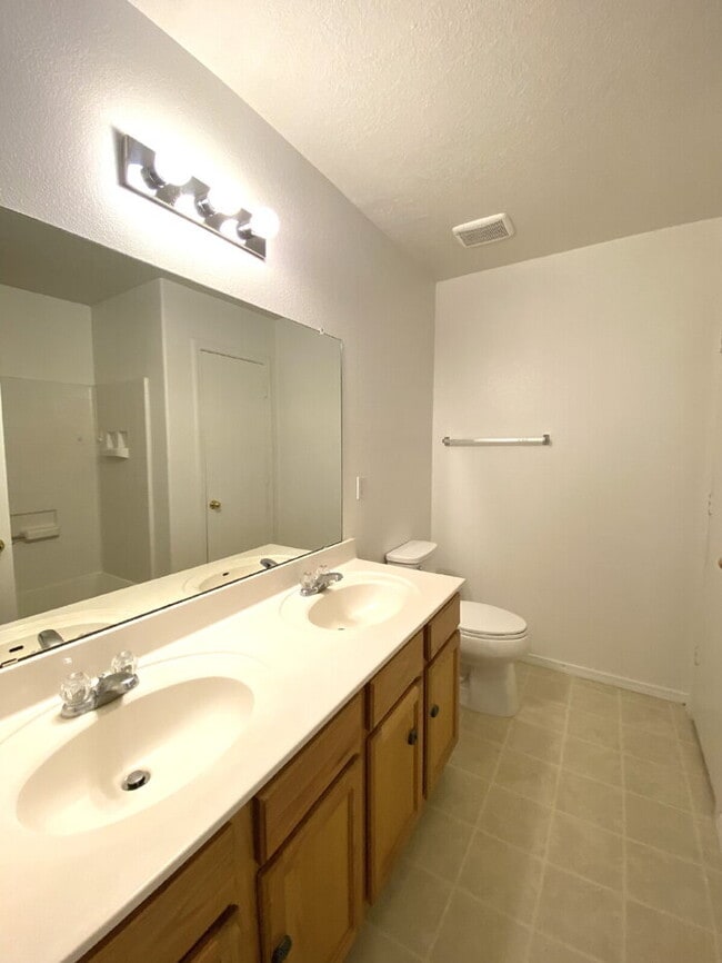 Building Photo - 3BR/2Bath in Rio Rancho