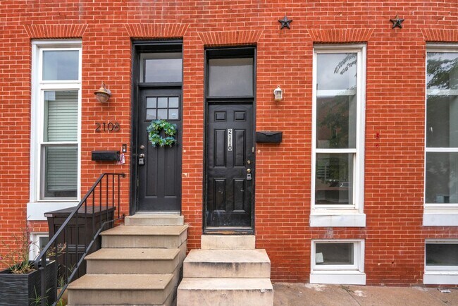 Building Photo - 2110 E Fayette St