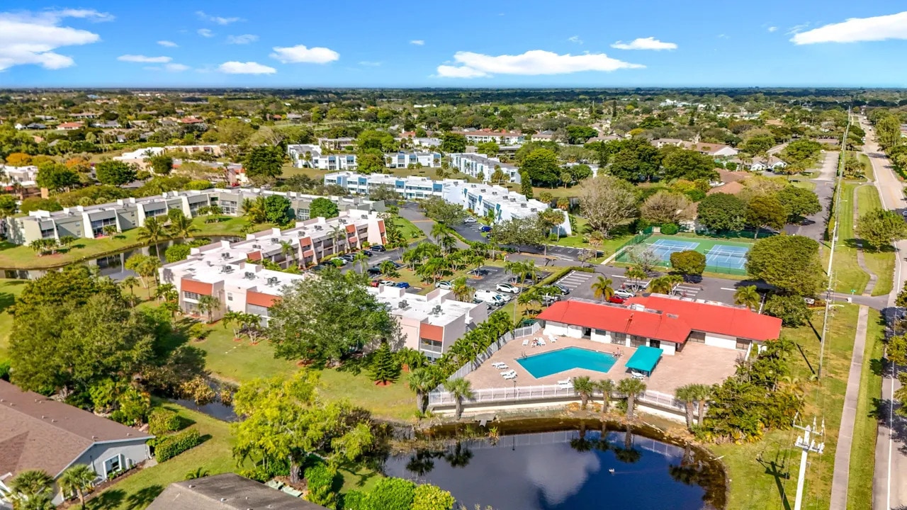 Building Photo - 2500 Fiore Way