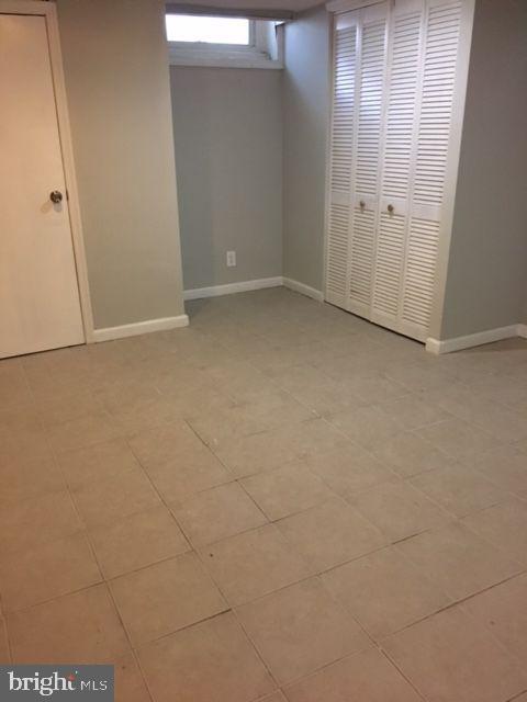 Building Photo - 2445 E Huntingdon St