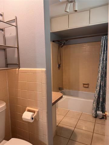 Building Photo - 514 E Lynn Dr