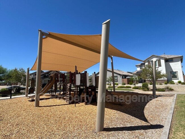 Building Photo - 14118 W Hackamore Dr