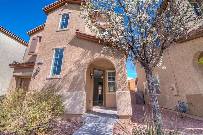 Building Photo - Status: Accepting Applications